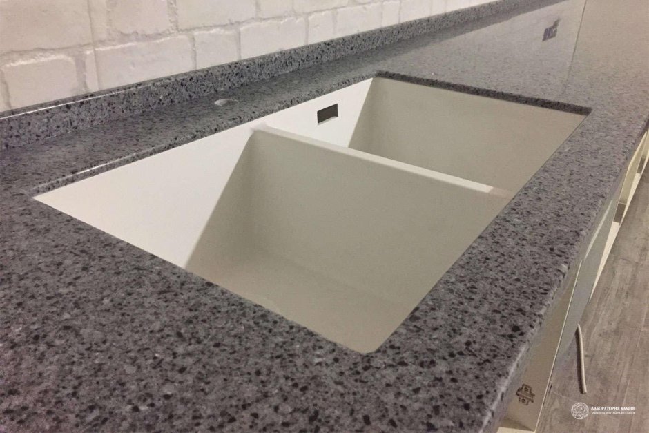 Фигурная столешница