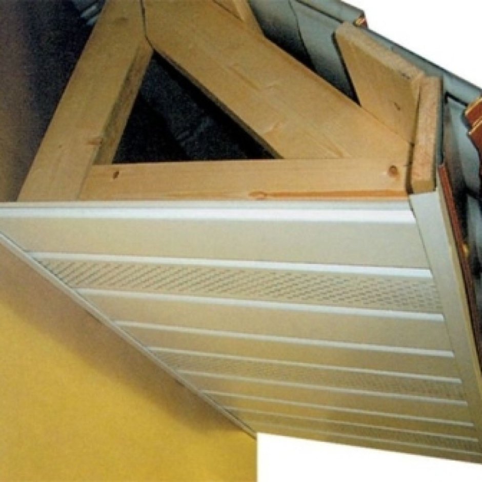 Софит для подшивки крыши монтаж