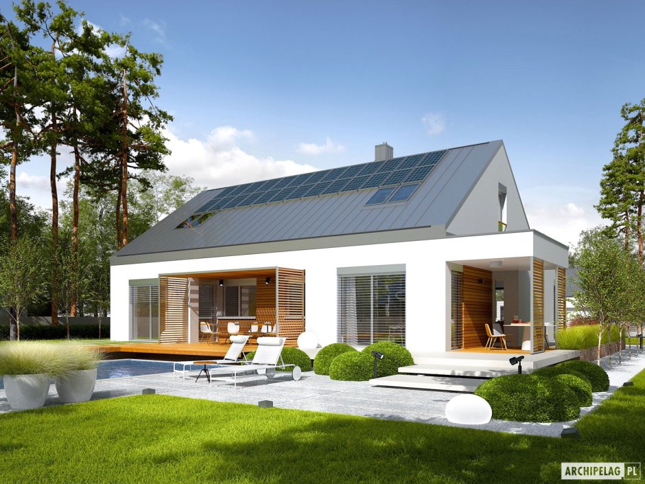 Современный одноэтажный дом с двускатной крышей