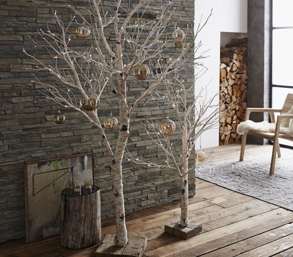 Декор из веток в рамке