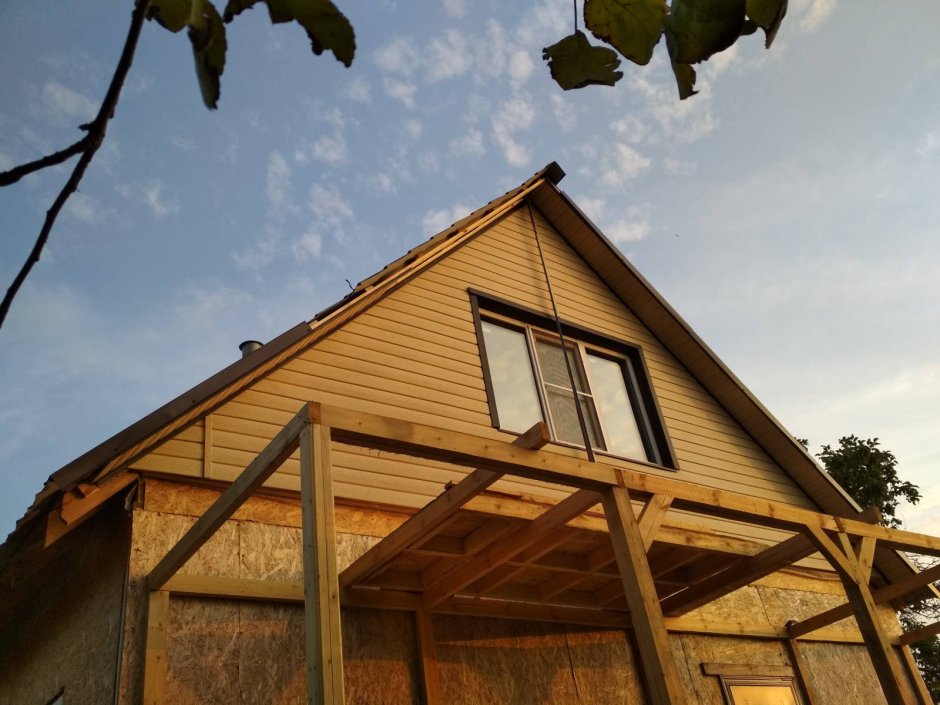 Мансарда над верандой