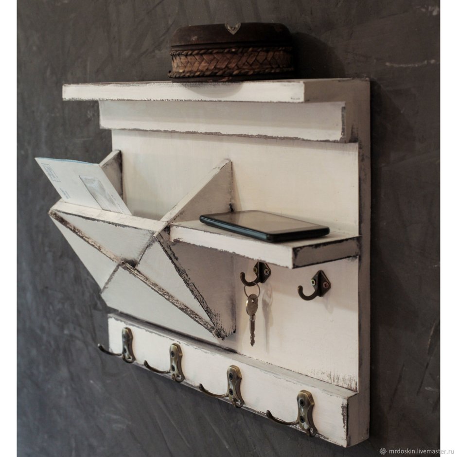 Полочка для ключей в прихожую