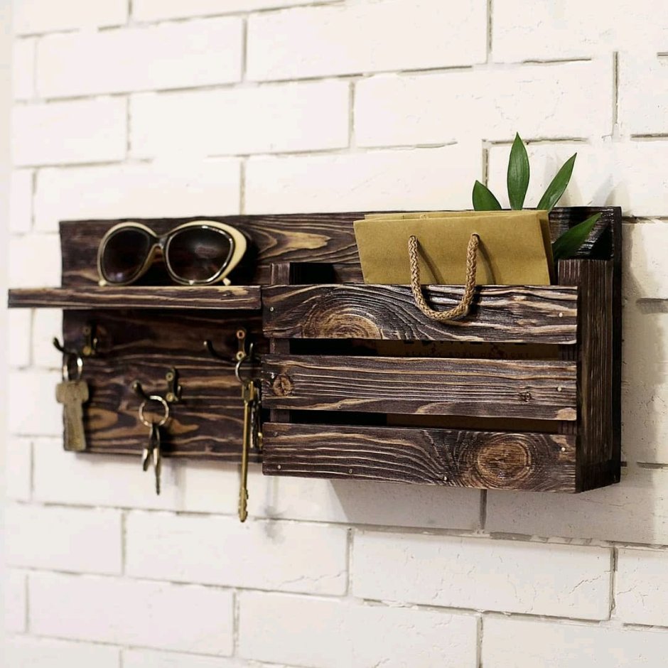 Ключница с полочкой в прихожую
