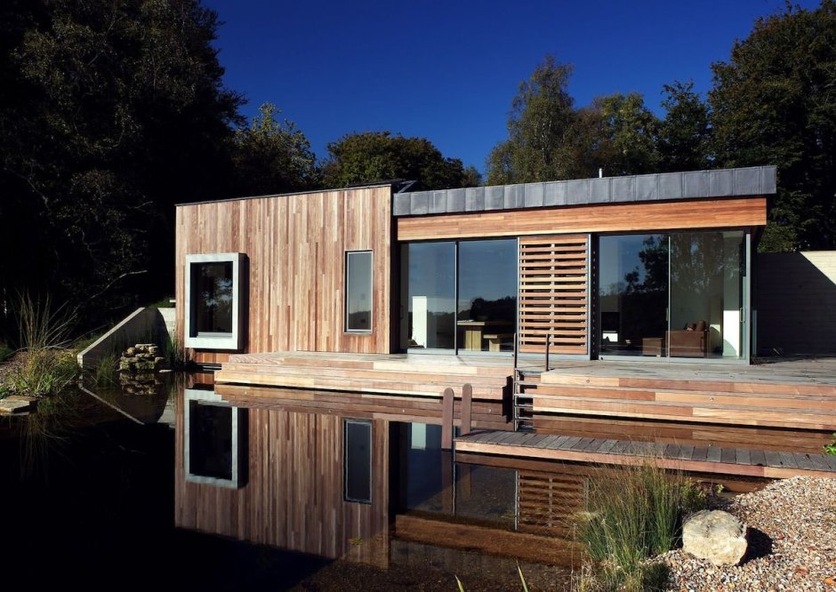 Компактный дом с гаражом