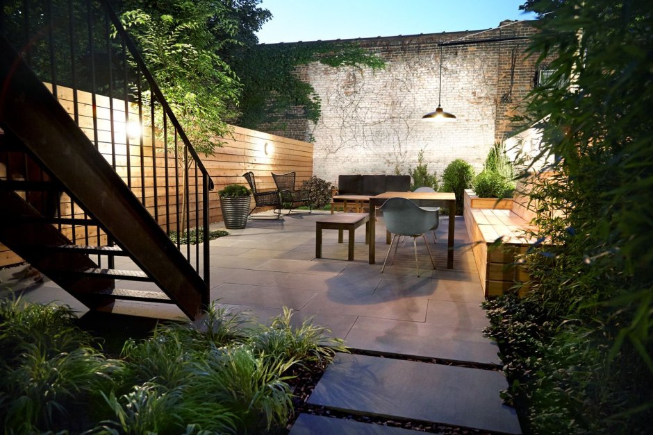 Закрытый внутренний дворик