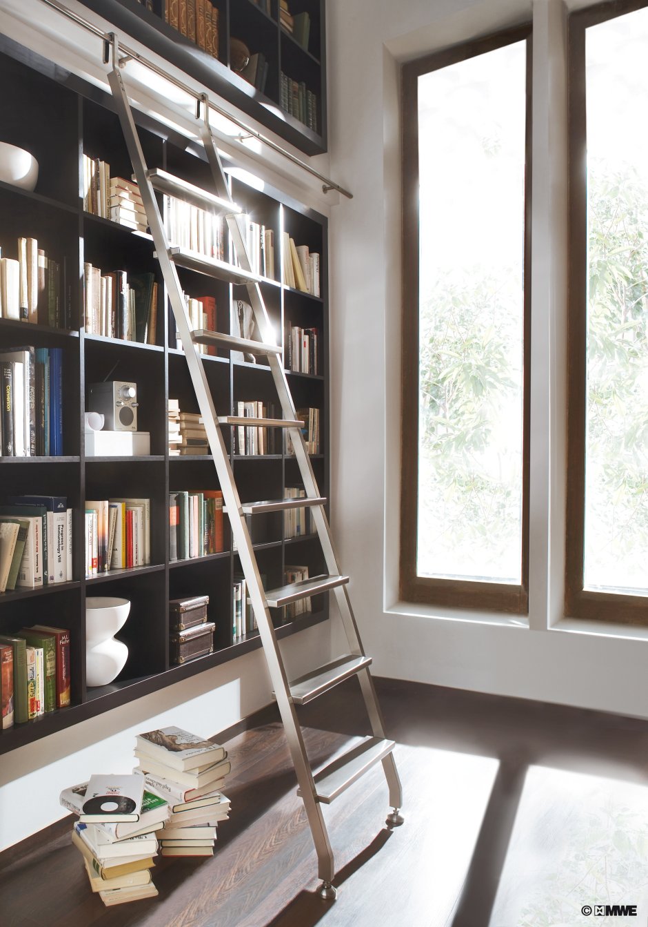 Лестницы для библиотек передвижные