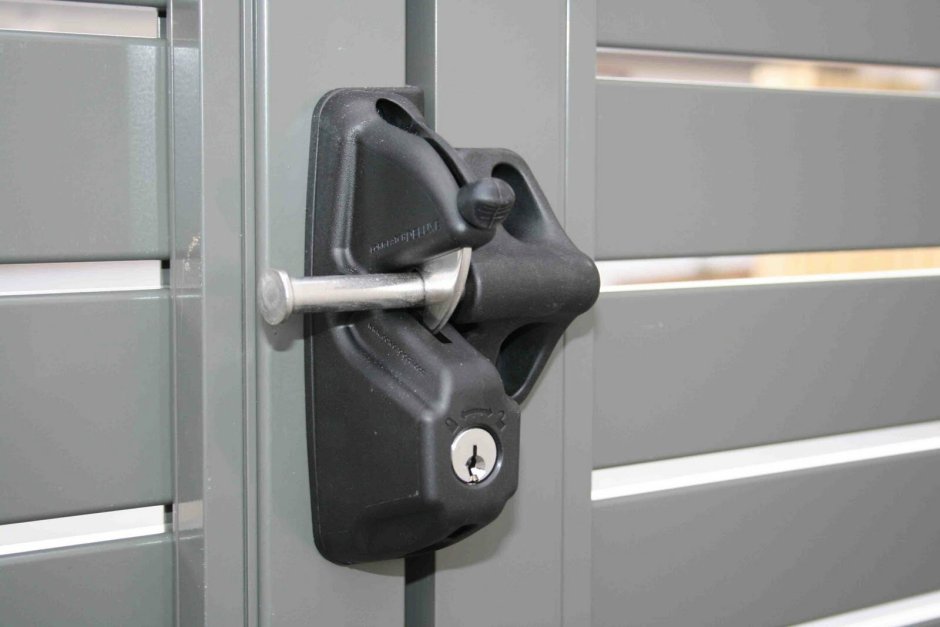 Замок антипаника на калитку накладной