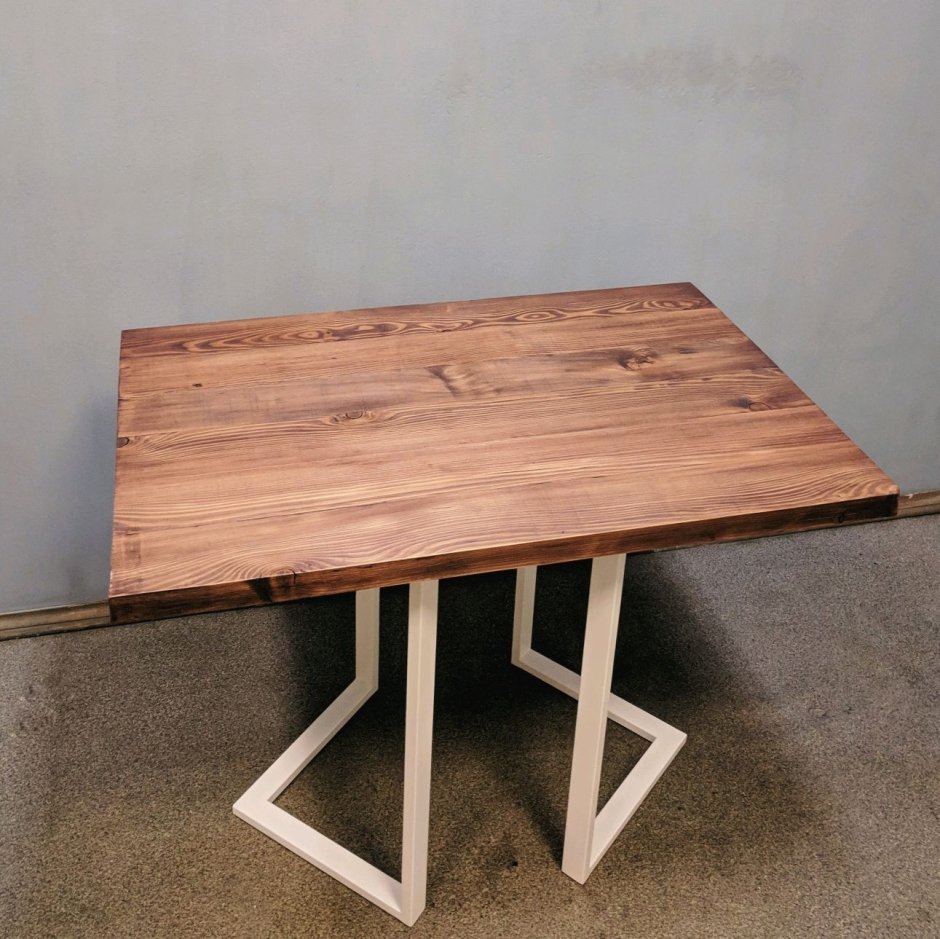 Стол из слэба лиственницы