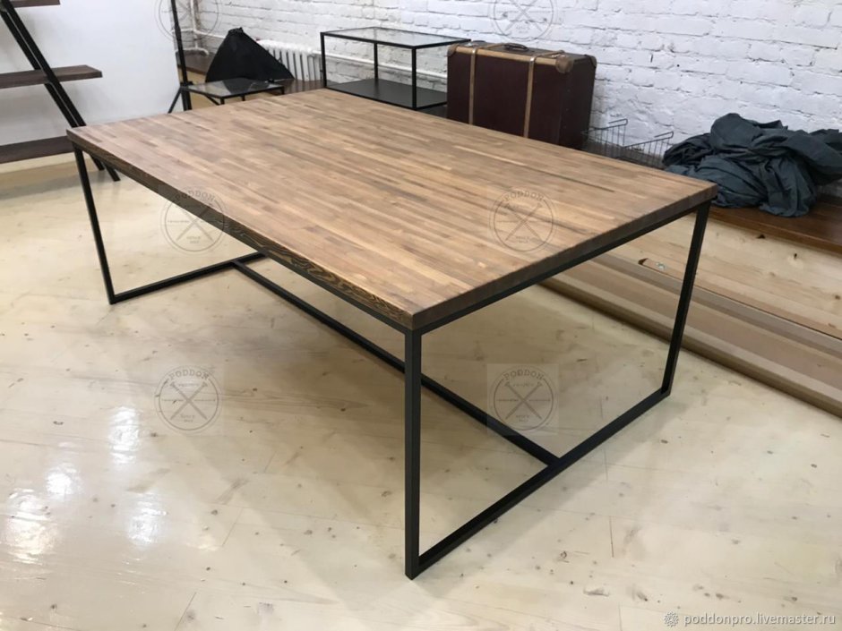 Стол лофт из мебельного щита