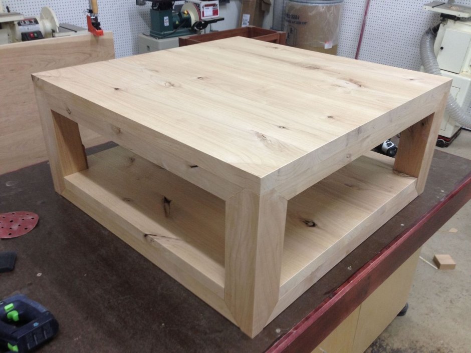 Кофейный столик из мебельного щита