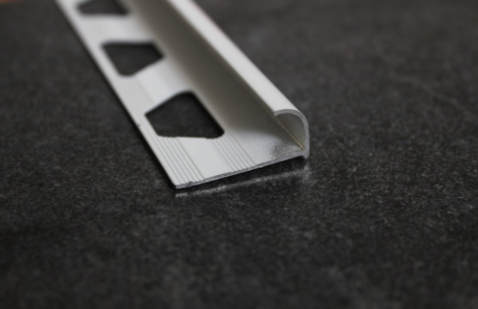 Уголок для плитки алюминиевый полукруглый 10 мм, серебро матовый 270 см