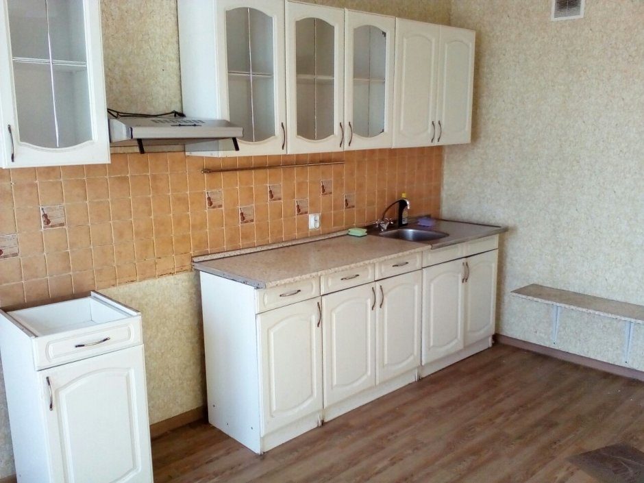 Кухонный гарнитур даром