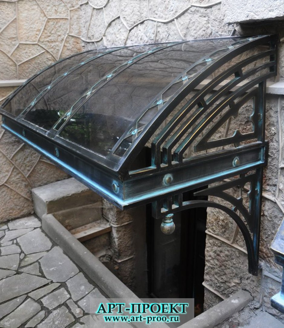 Навес над подвалом