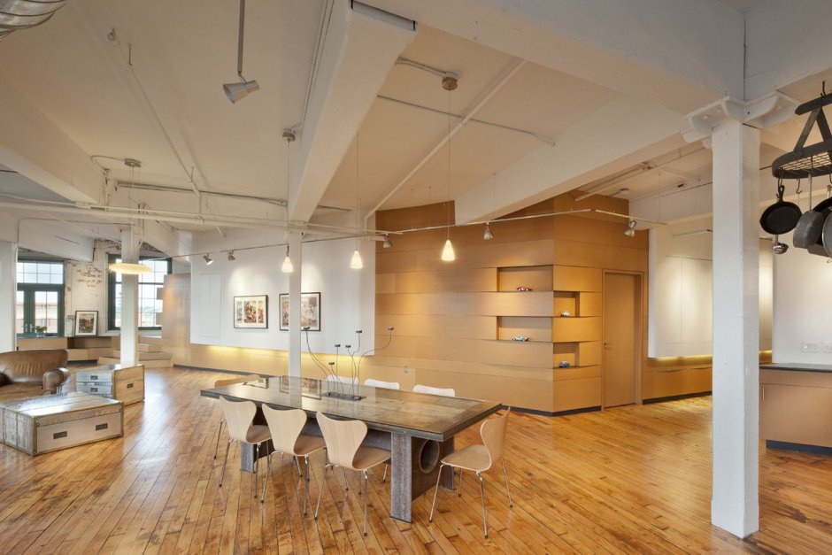 Бетонный потолок в кафе