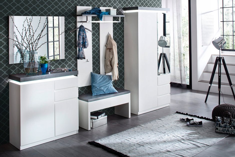 Прихожая с сидушкой