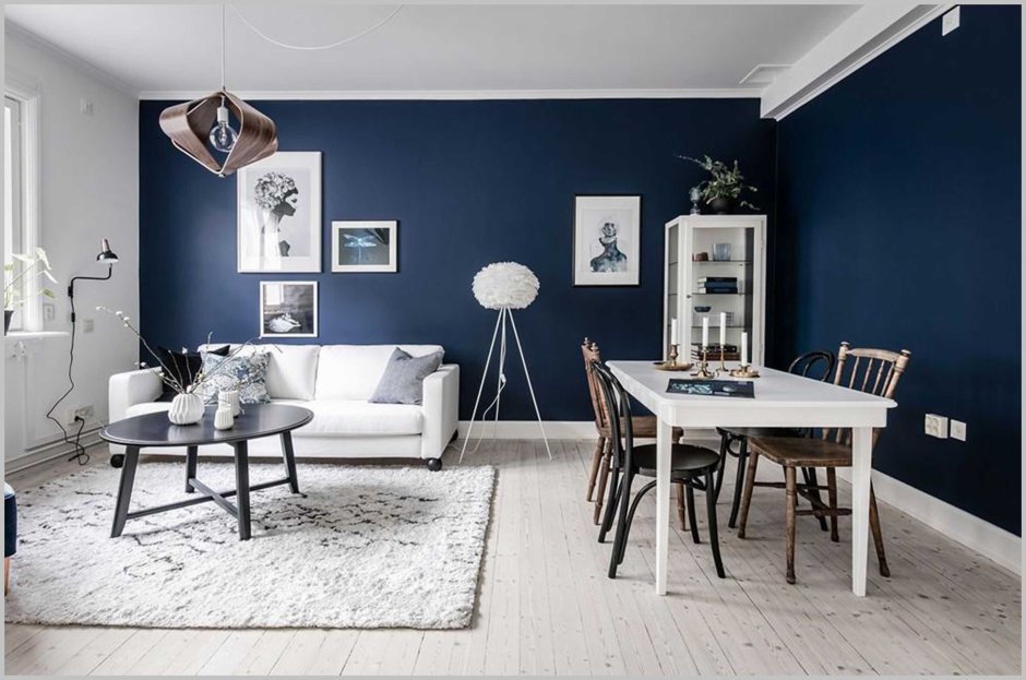 Плинтус в цвет стен