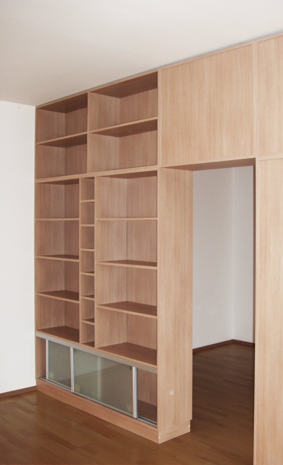 Шкаф-перегородка двухсторонний