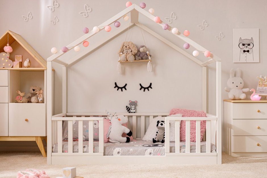 Кроватка домик