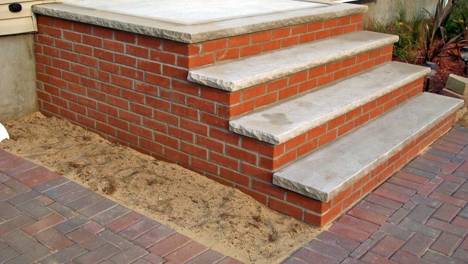 Ступеньки для крыльца из кирпича