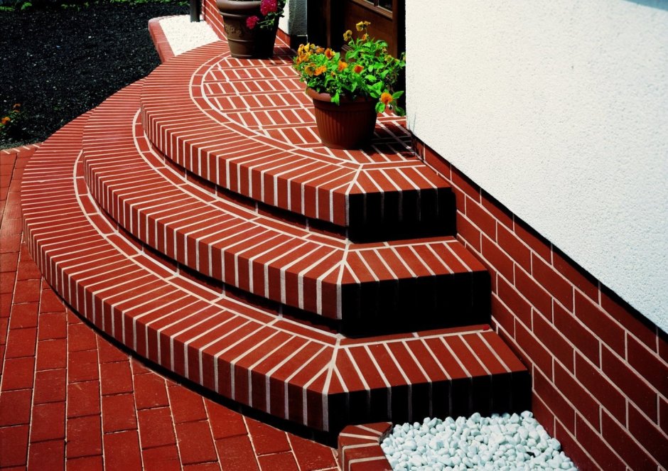 Круглые ступеньки для крыльца