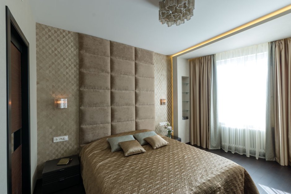 Мягкая панель на стену возле кровати