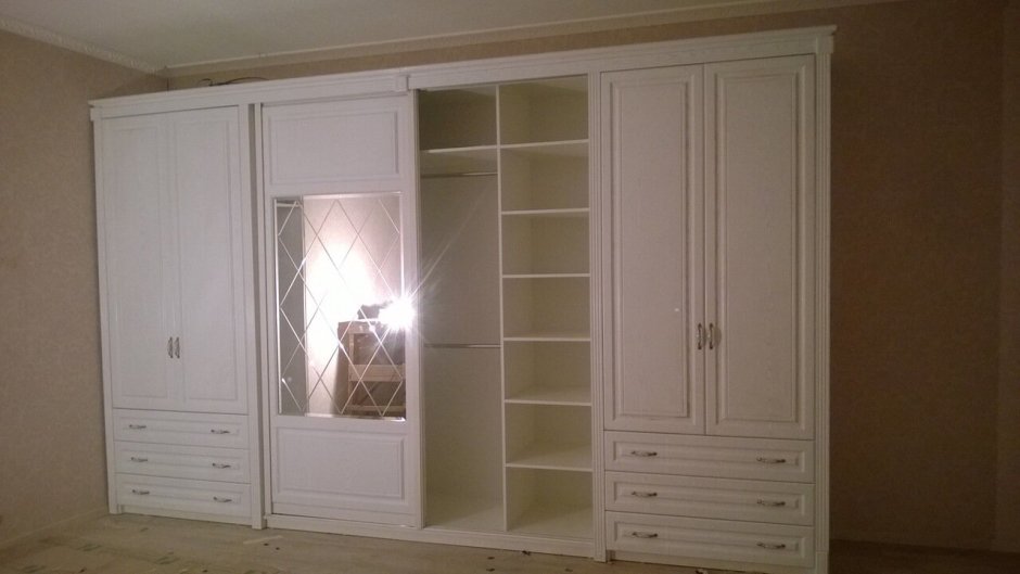 Бедная Старая комната