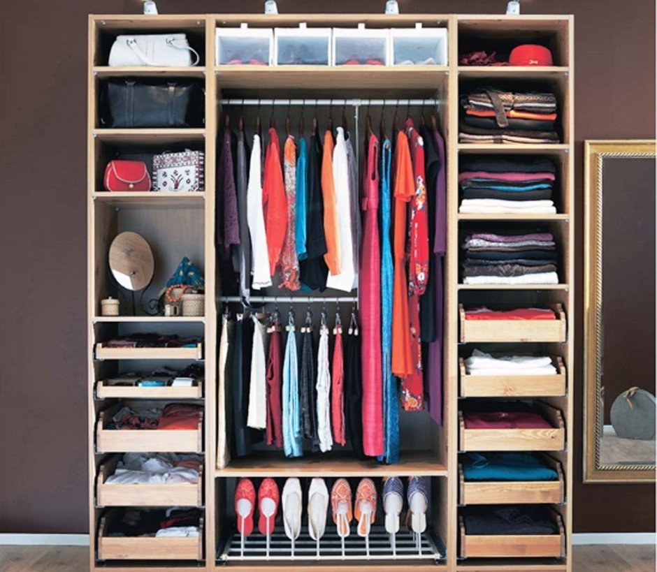 Шкаф на прозрачном фоне