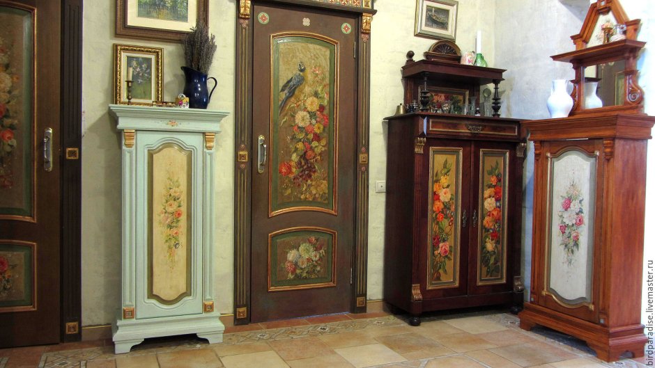 Отреставрировать старый шкаф