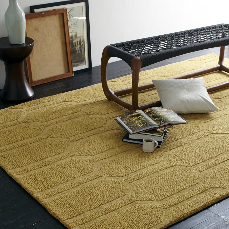 Горчичный ковер