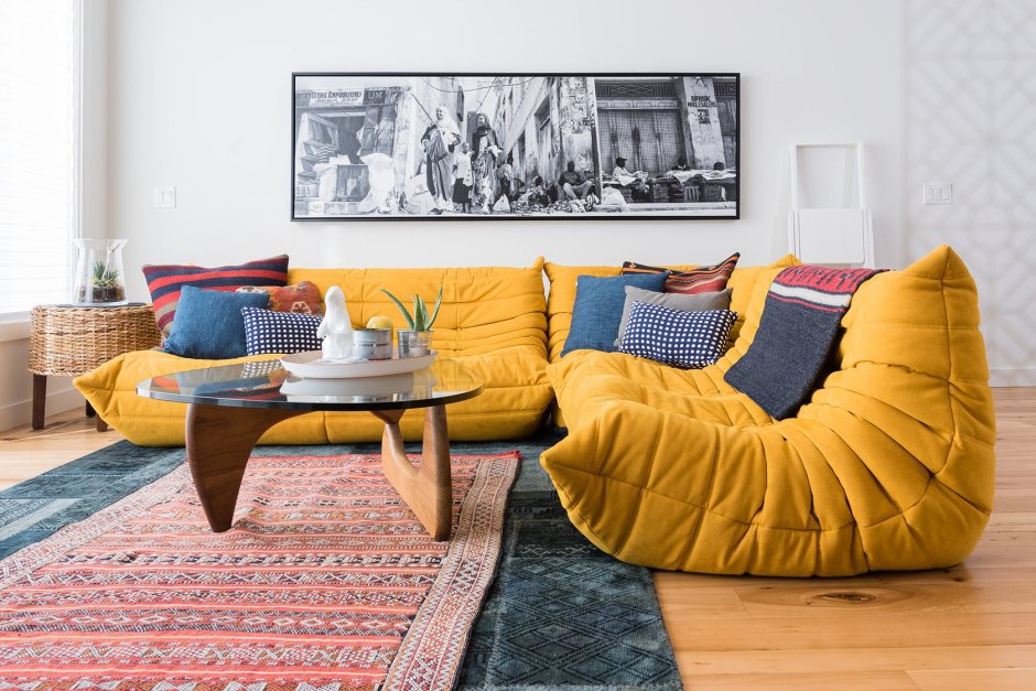 Необычные диваны в интерьере