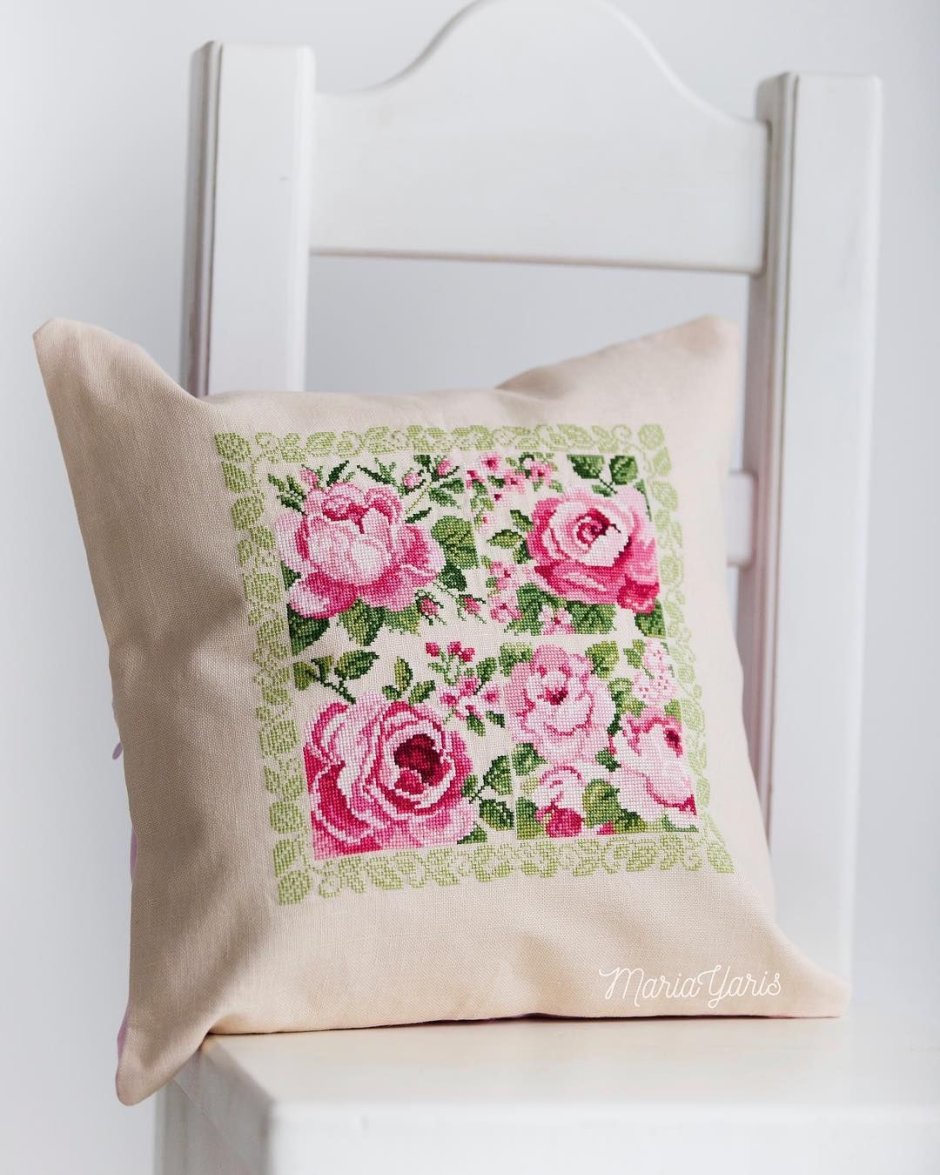 Подушка вышивка
