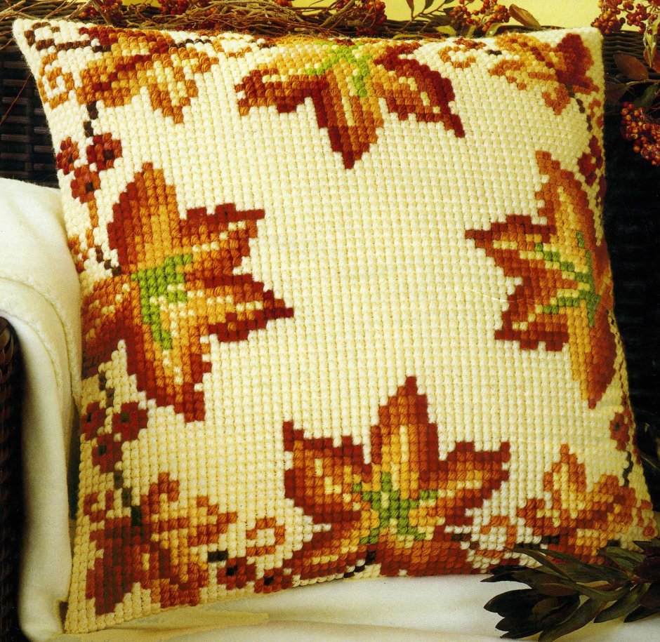 Вышивка крестиком осень на подушках