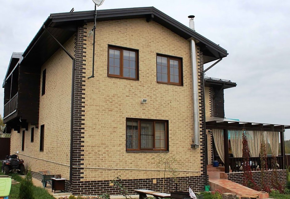 Фасады домов Отделанные плиткой