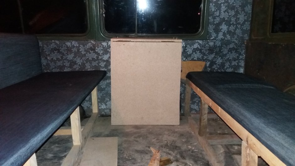 Столик на панель УАЗ Буханка