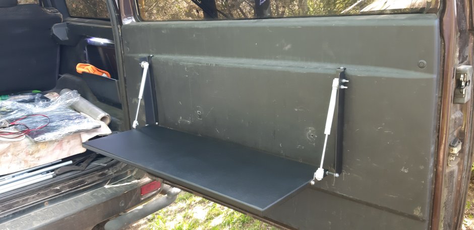 Столик откидной на УАЗ Патриот 2017