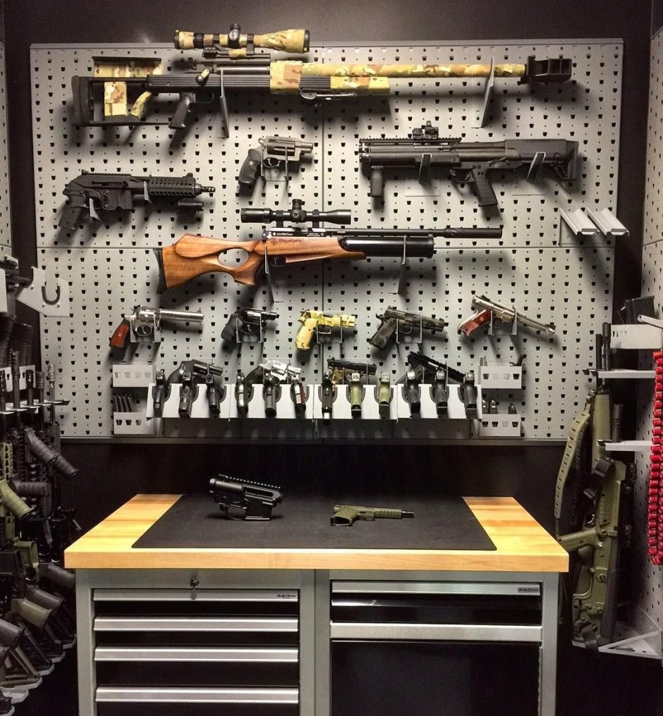 Комната с оружием