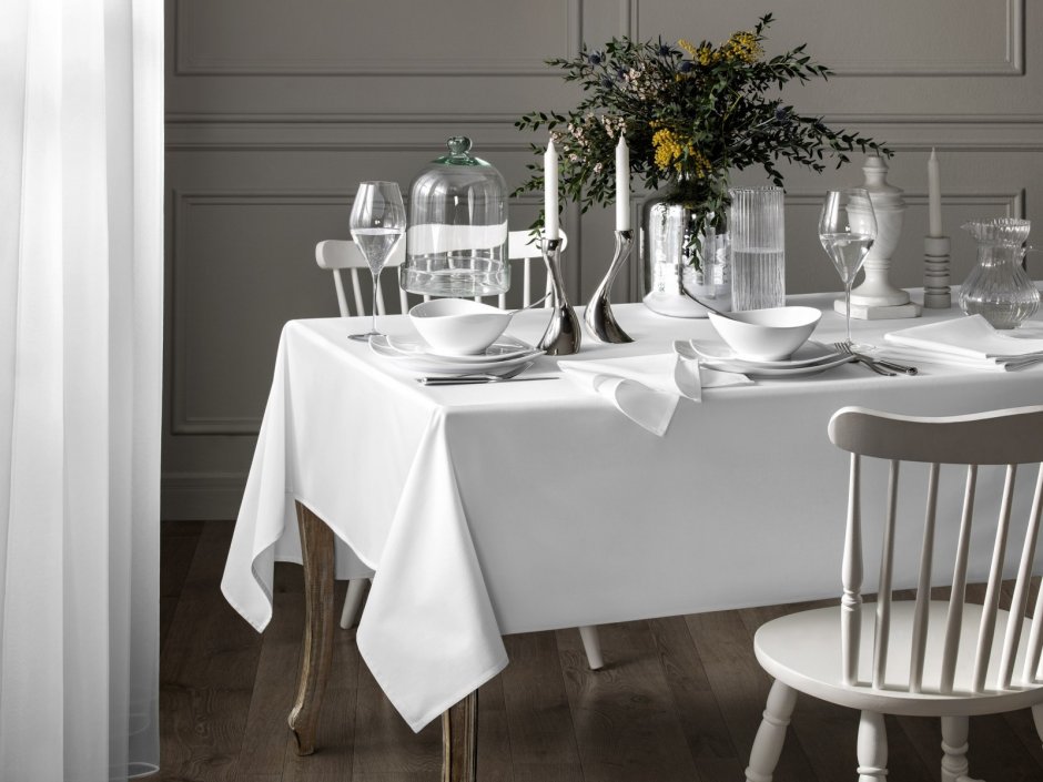 Скатерть Журавинка 145х145 см белая