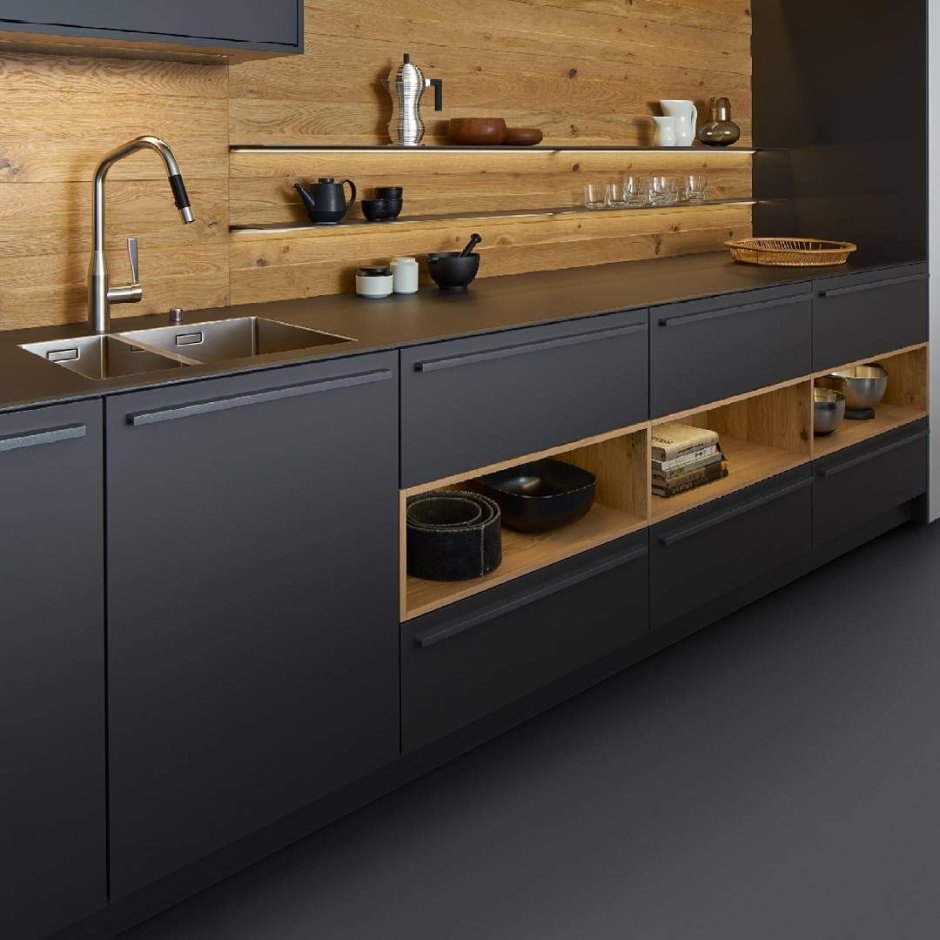 Кухня графит с деревянной столешницей
