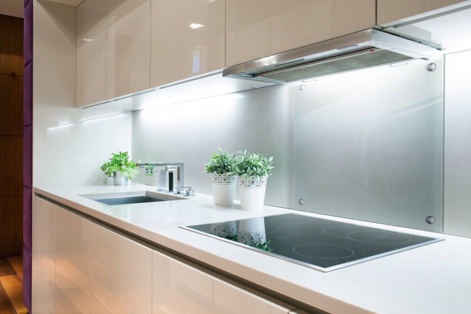 Врезная подсветка на кухне