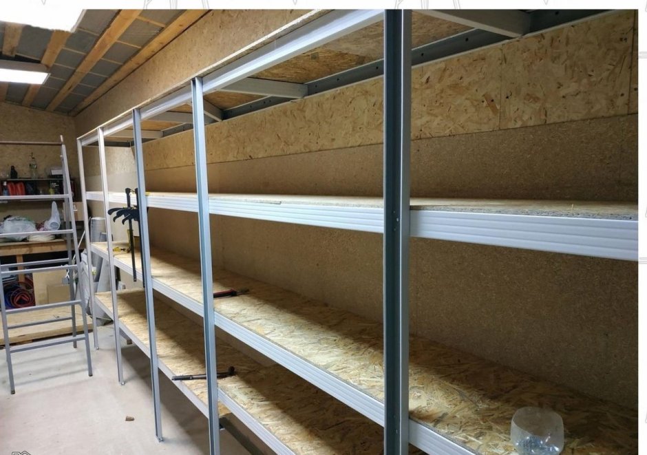 Стеллаж из профиля в гараж