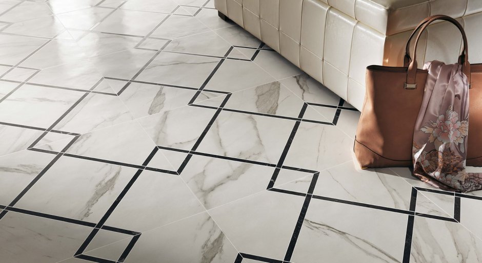 Мраморная плитка в прихожей