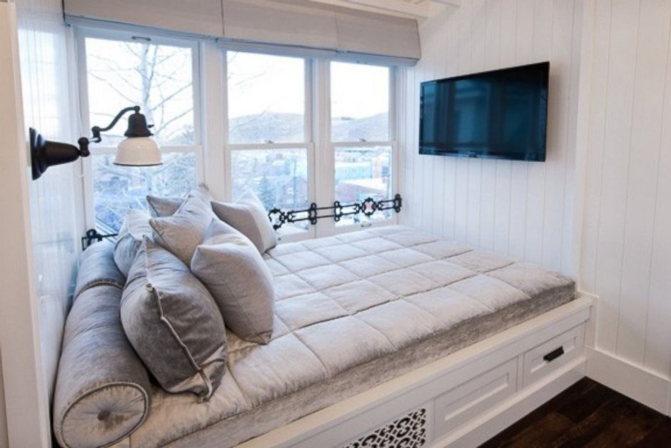 Двух спальни диван