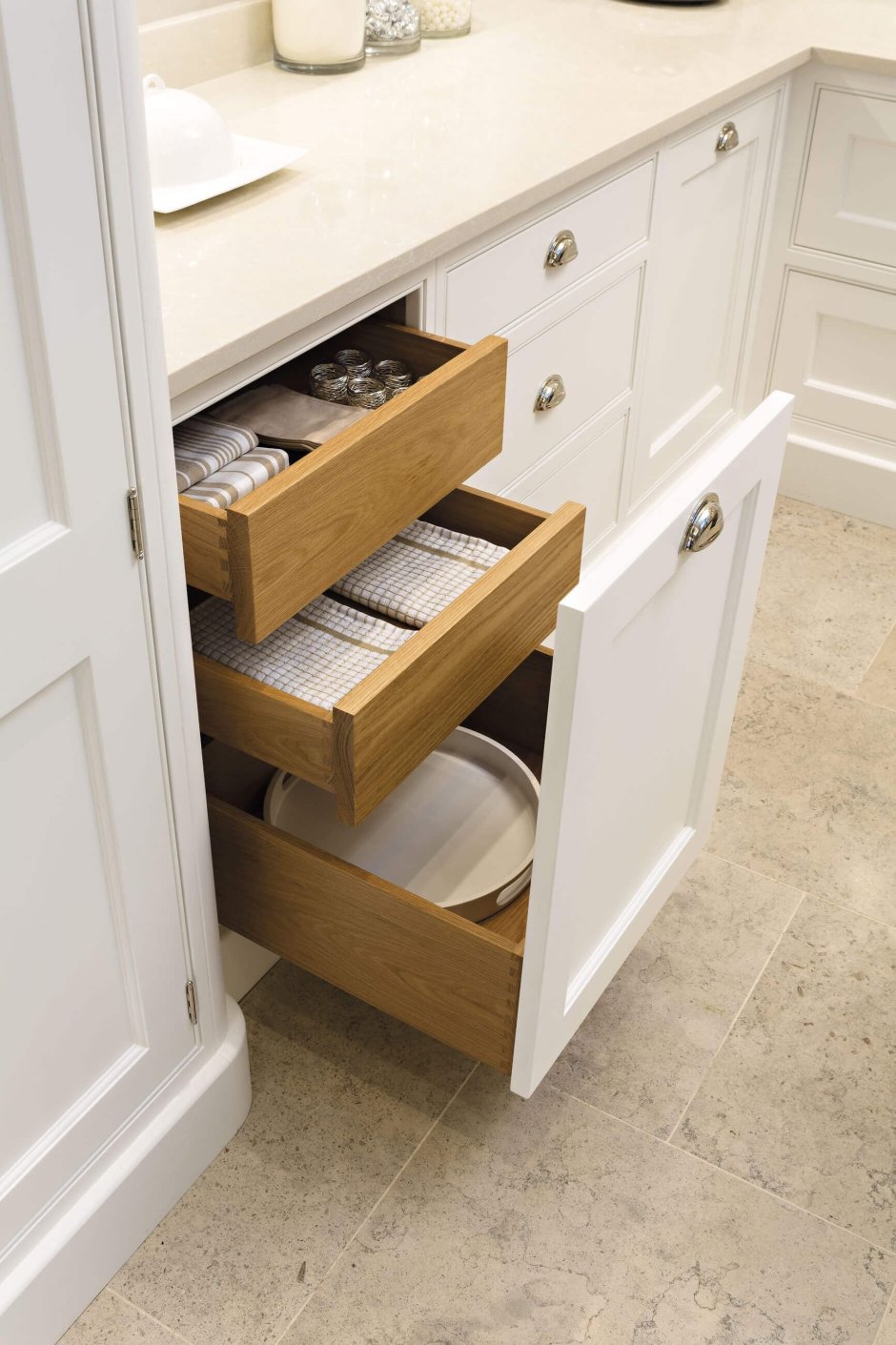 Деревянные выдвижные ящики для кухни
