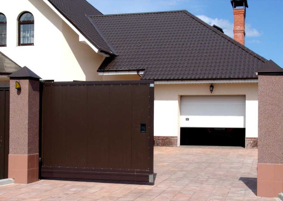 Дорхан откатные и секционные ворота