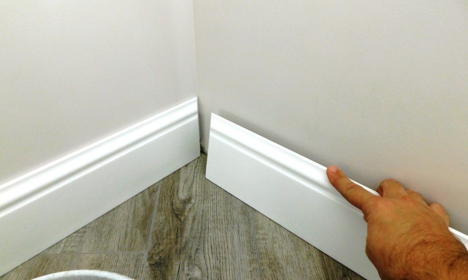 Стык керамогранита и ламината