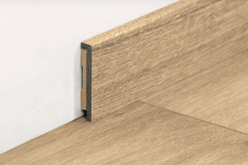 Плинтус Ultrawood Base 5748