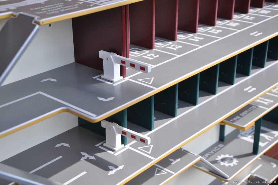 Гараж для машинок парковка стеллаж