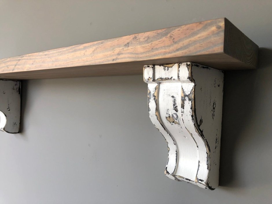 Деревянная консоль для полки