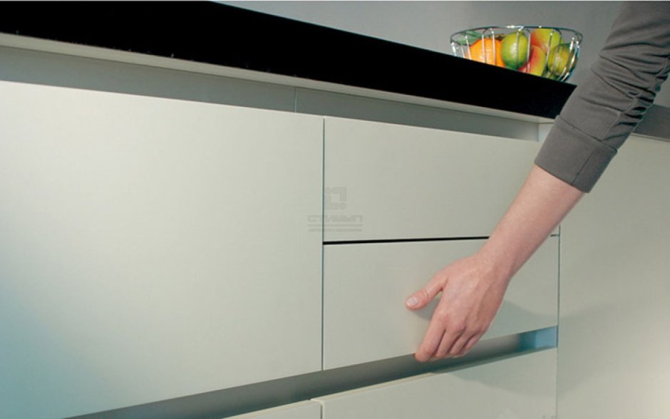 Ручка-профиль тонкая 2500мм алюминий 126.14.901 Hafele