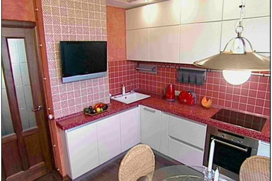 Планировка кухни с вентиляционным выступом